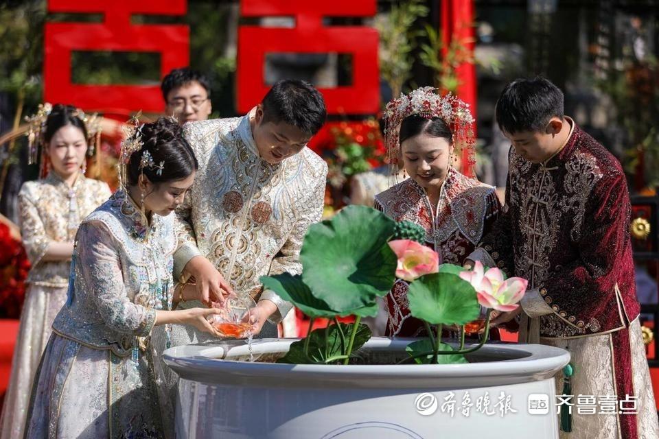 4 对新人体验传统中式婚礼，鸾凤和鸣喜气盈门  第3张