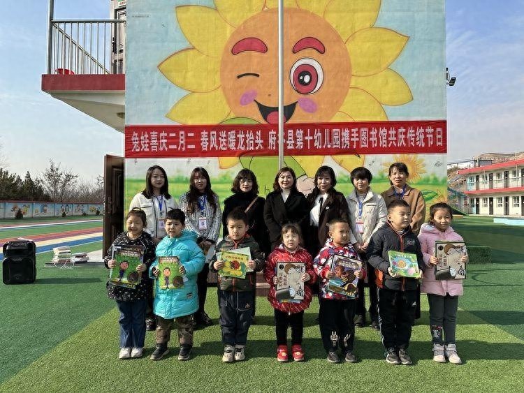 书香四溢，文化下乡助力乡村全面振兴  第1张