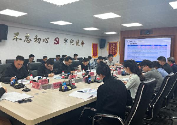 龙华区开展大气污染应急桌面推演，9 个单位联动，为蓝天保驾护航