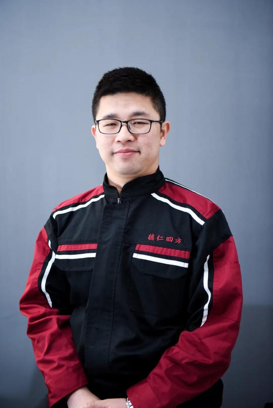 四方师者徐国庆：汽车维修高级技师，市教书育人楷模，他的教师故事令人惊叹  第2张