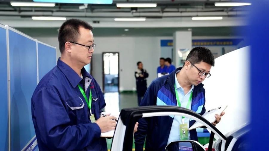四方师者徐国庆：汽车维修高级技师，市教书育人楷模，他的教师故事令人惊叹  第6张