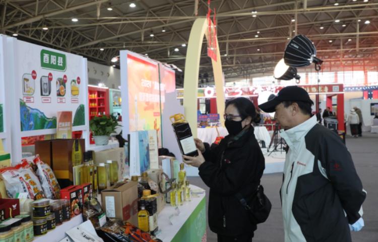 酉阳 800 区域公用品牌携爆款产品进京，提升知名度、美誉度和影响力  第5张