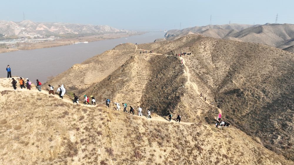 1500 人齐聚牛首山，畅享冬日运动之美！你还不来？  第3张