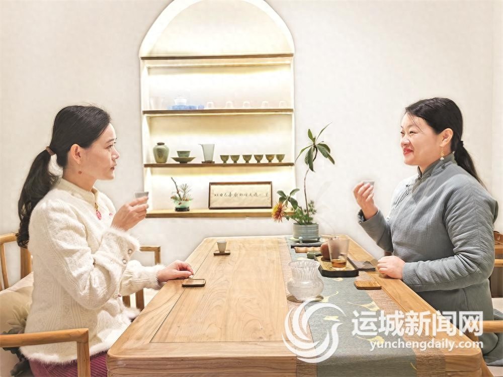 茶艺师：从国饮到新中式茶饮，他们如何用茶香征服年轻人？