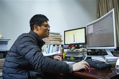 揭秘黄山迎客松守护者：他们如何用科技与匠心守护千年古树？  第10张