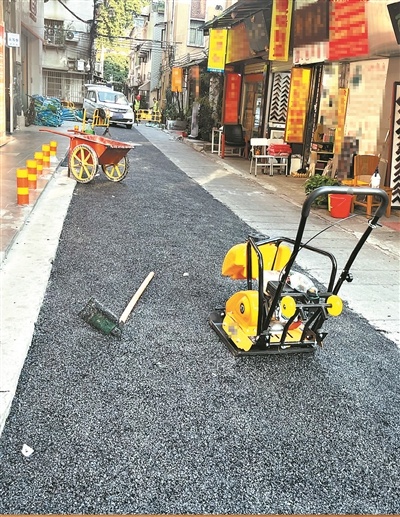 多年破损道路终迎改造，街坊出行更安全，生活品质大提升  第1张