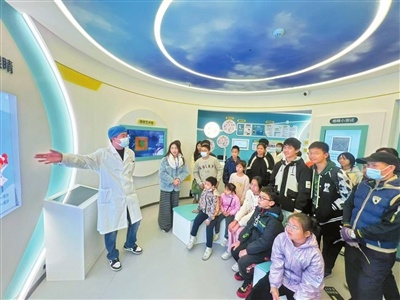 守护青少年视力健康：走进眼健康科普馆，探索预防近视的秘密