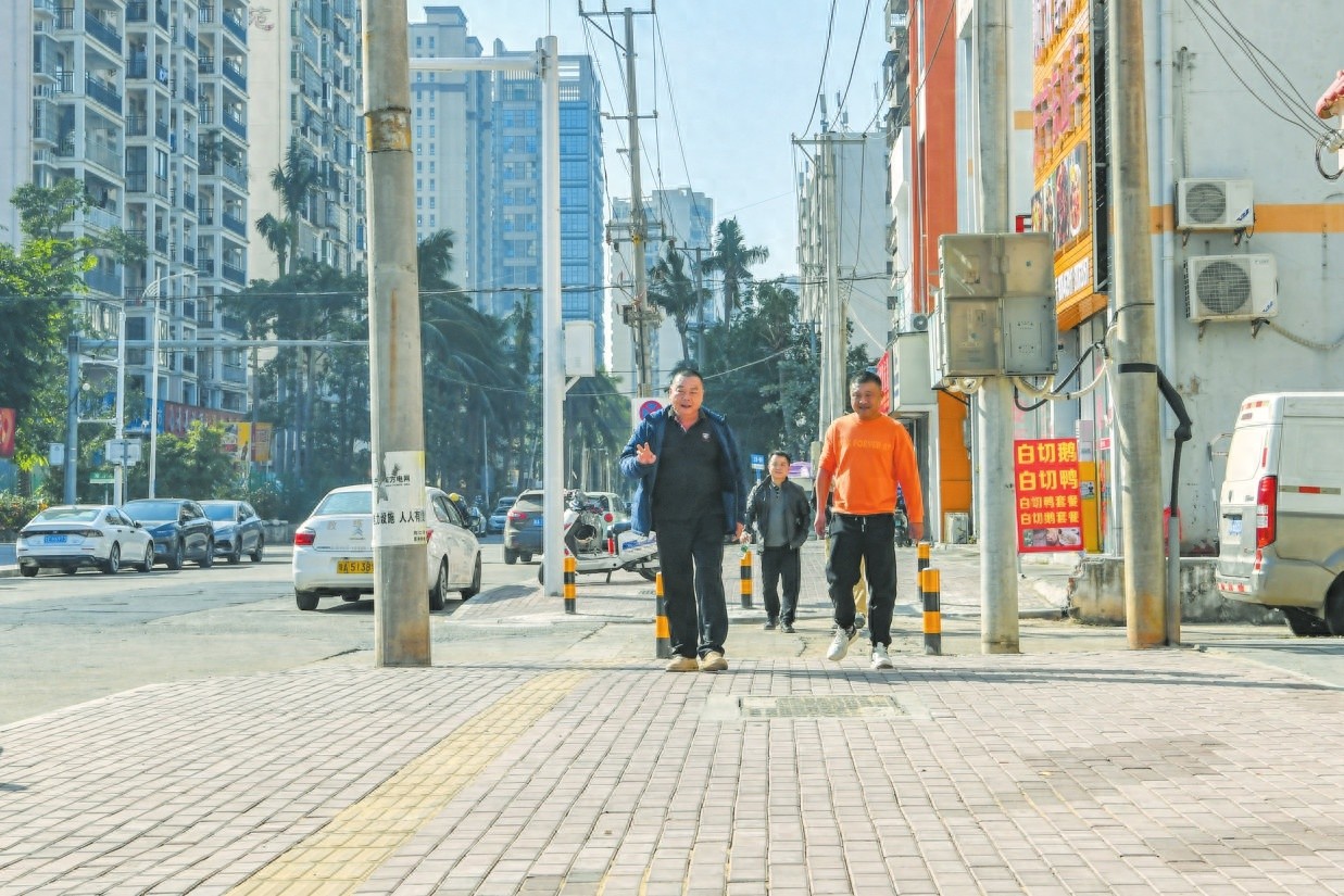 海口11条老旧人行道焕然一新，市民点赞：出行更舒心了  第1张