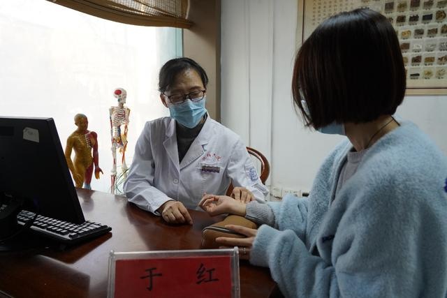 2024沈阳中医药文化市集圆满落幕，专家揭秘青少年肥胖与冬季呼吸道疾病的中医防治秘籍  第3张