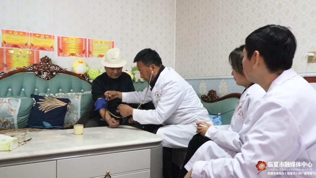 揭秘乡村医生的日常：他们如何用双脚丈量健康之路？  第10张