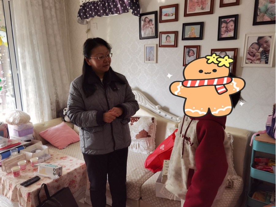 12岁困境女孩收到暖心大礼包，社区关爱行动温暖人心  第2张