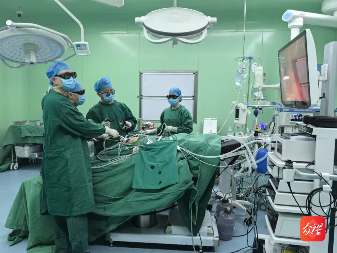 奇迹康复!思南县人民医院成功完成罕见腹腔镜左肝外叶切除术,患者术后恢复良好 第2张 奇迹康复!思南县人民医院成功完成罕见腹腔镜左肝外叶切除术,患者术后恢复良好 第2张
