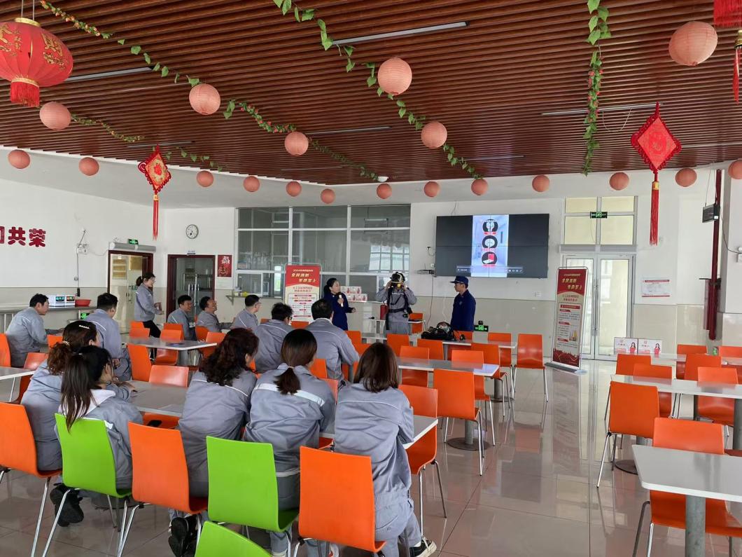 消防培训进工厂，防患未燃保平安！全民消防学知识，筑牢安全防火墙  第7张