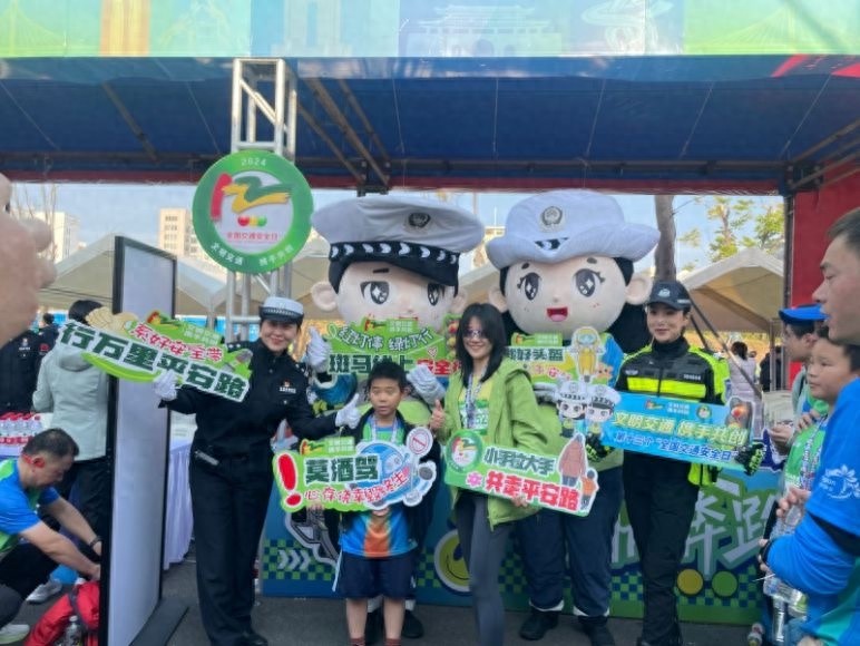 东莞马拉松背后的守护者：5000警力与3000保安的凌晨备战，只为你的安全奔跑