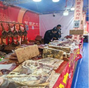 元旦将至，关上市场监督管理所全面出击，确保节日市场安全无忧