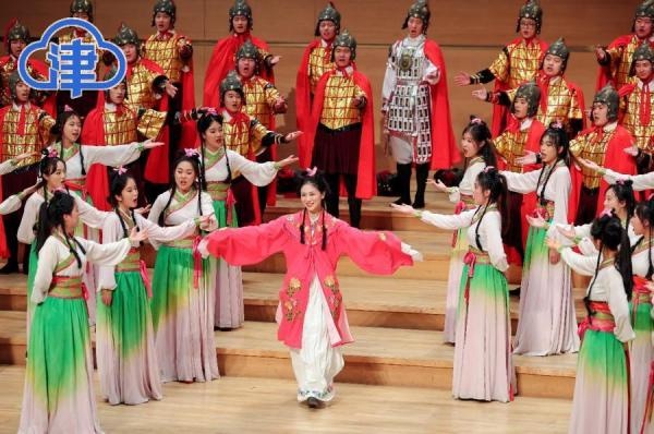 南开大学2025新年音乐会：千人共聚，歌声中的新年序曲震撼上演  第5张