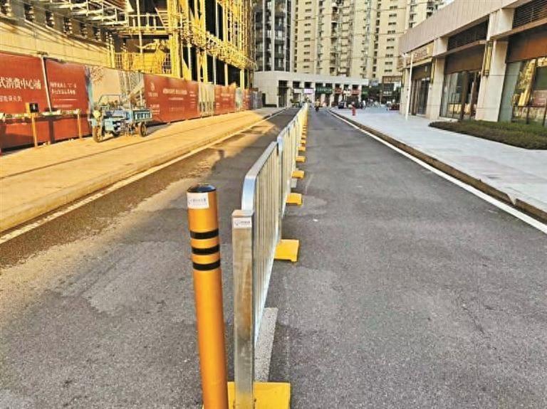新桥街道 7 条道路全面焕新，为居民带来出行便利和安心感  第1张