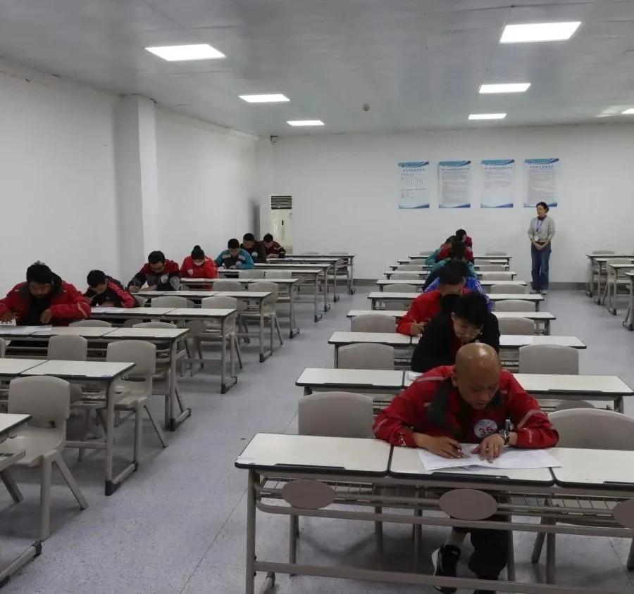 句容市首届乡村振兴（快递员）职业技能竞赛圆满举办，50 名快递员大比拼  第2张