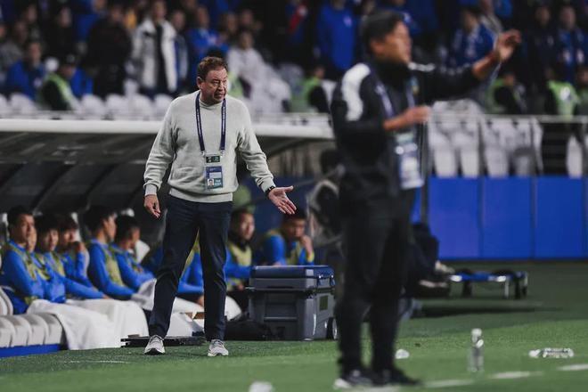 亚冠小组赛申花 2 比 0 完胜川崎前锋，中超夺冠在望  第2张