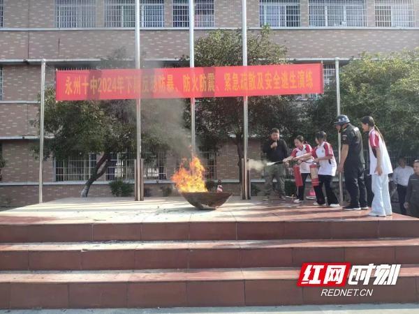 反恐反暴消防安全演练：守护校园安全，我们在行动  第2张
