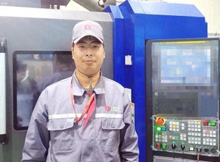 从数控操作工到中车资深技能专家,张胜用 14 年实现人生逆袭 第1张 从数控操作工到中车资深技能专家,张胜用 14 年实现人生逆袭 第1张