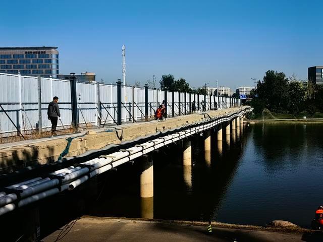 等了五年！郑州花园北路贾鲁河桥围挡终于开始拆除，后续计划是……  第4张