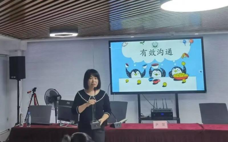 衡阳市第二精神病医院专家团队走进校园,为辅导员带来别样心理课堂 第2张 衡阳市第二精神病医院专家团队走进校园,为辅导员带来别样心理课堂 第2张