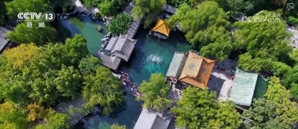 趵突泉，3500 年历史的奇迹！一湖一环绿道联通，古城大明湖无界融合