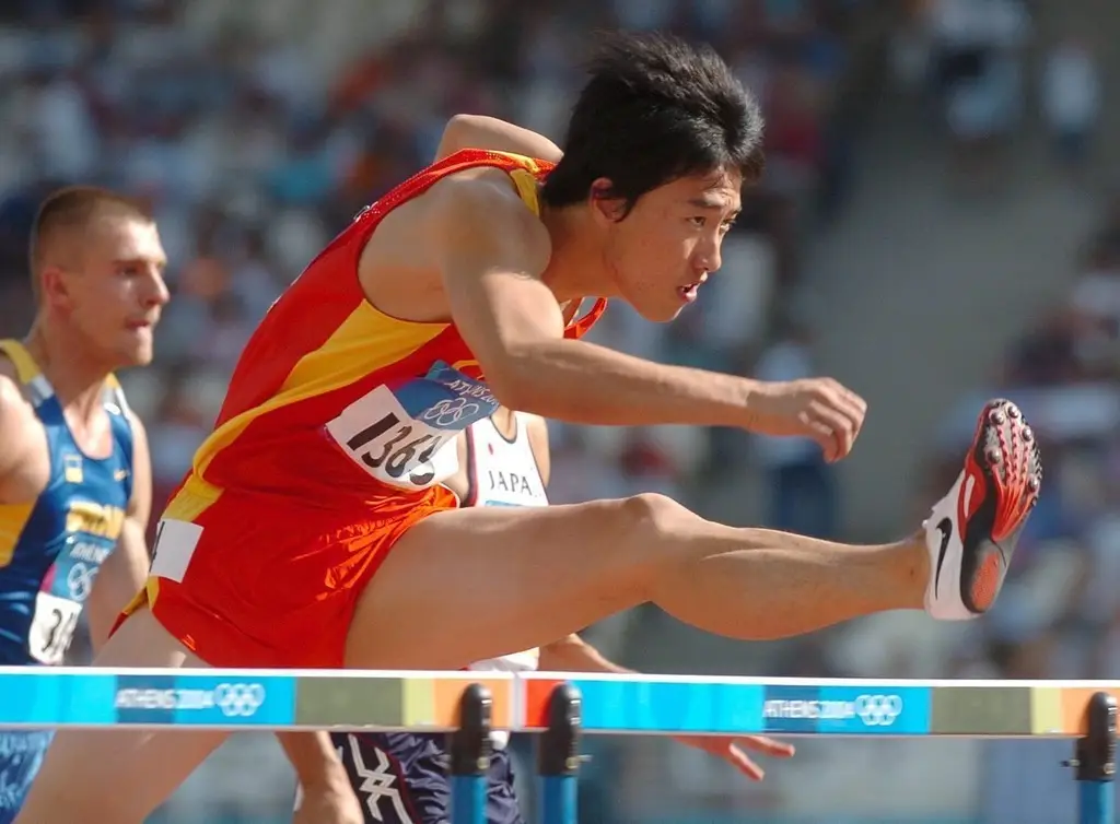 69 岁孙海平六战奥运！从刘翔到徐卓一，师徒传承的田径传奇仍在继续  第4张