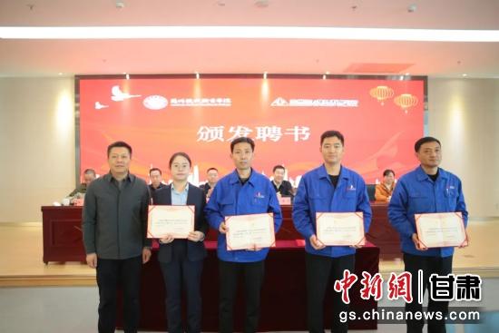 兰州首个校企联合育才订单班开班,30 名高技能人才将如何诞生? 第2张 兰州首个校企联合育才订单班开班,30 名高技能人才将如何诞生? 第2张