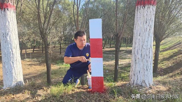 河南黄河边男子轻生，危急时刻，这位隐身英雄挺身而出  第2张