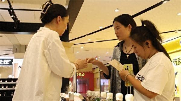 金秋十月，桂花香水为何让消费者如此上头？