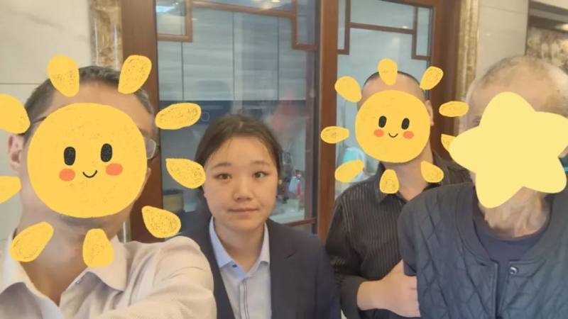 暖心之举！衡南农商银行上门为老人办理社保卡，温情服务暖人心  第5张