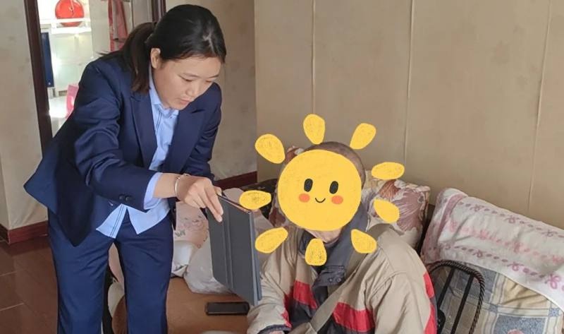 暖心之举！衡南农商银行上门为老人办理社保卡，温情服务暖人心  第6张