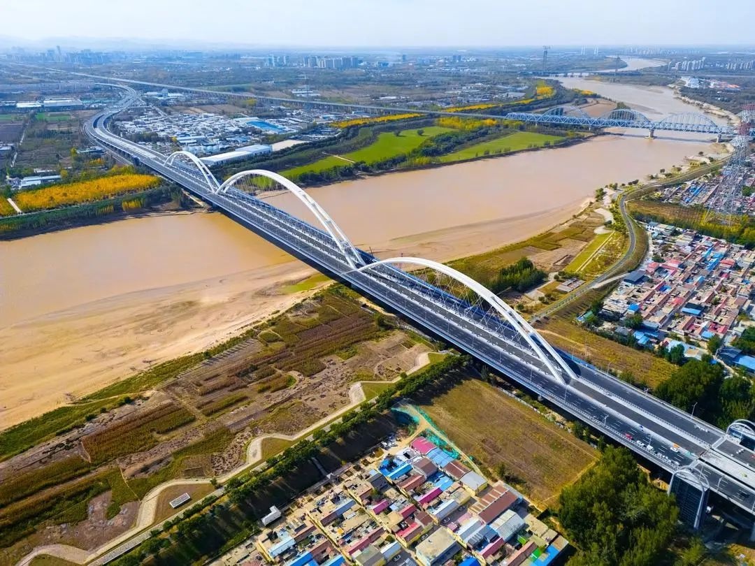 济南新黄河大桥与齐鲁黄河大桥同步通车，全国首座五位一体超级交通综合体震撼亮相  第2张