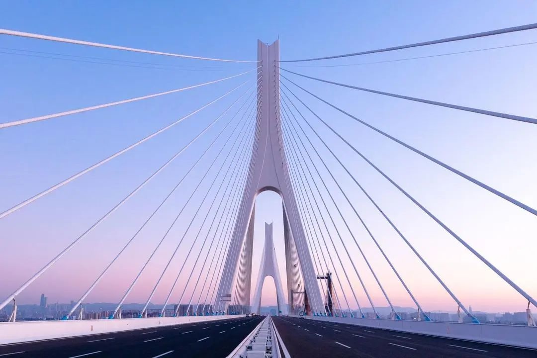济南新黄河大桥与齐鲁黄河大桥同步通车，全国首座五位一体超级交通综合体震撼亮相  第3张