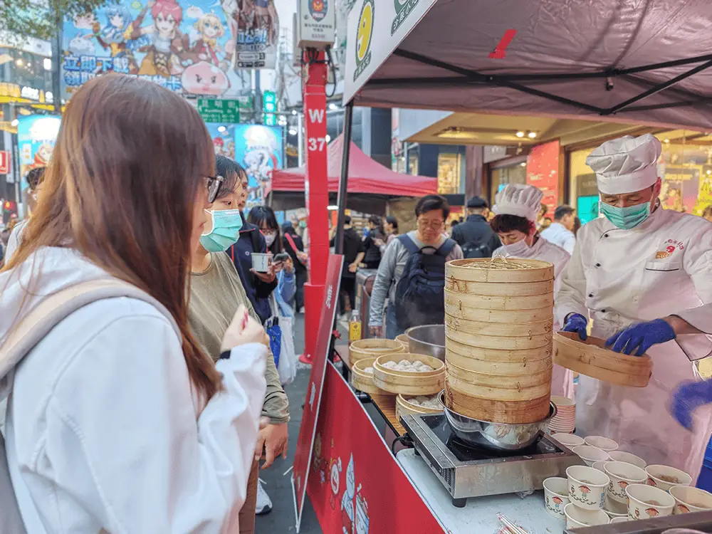 舌尖上的两岸情缘：沙县小吃在台北掀起排队热潮，老味道新体验引爆味蕾狂欢  第2张