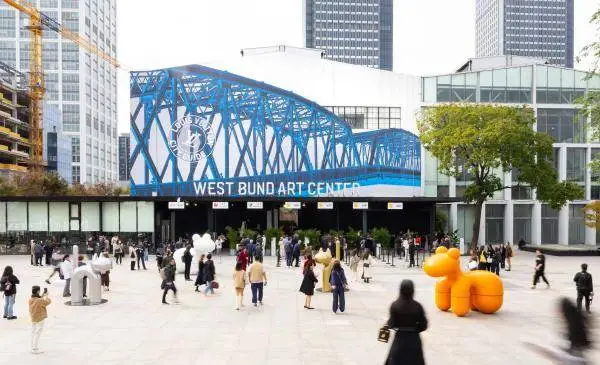 揭秘上海美展热潮:1100场展览吸引781万人次,文旅消费飙升数十亿 第10张 揭秘上海美展热潮:1100场展览吸引781万人次,文旅消费飙升数十亿 第10张