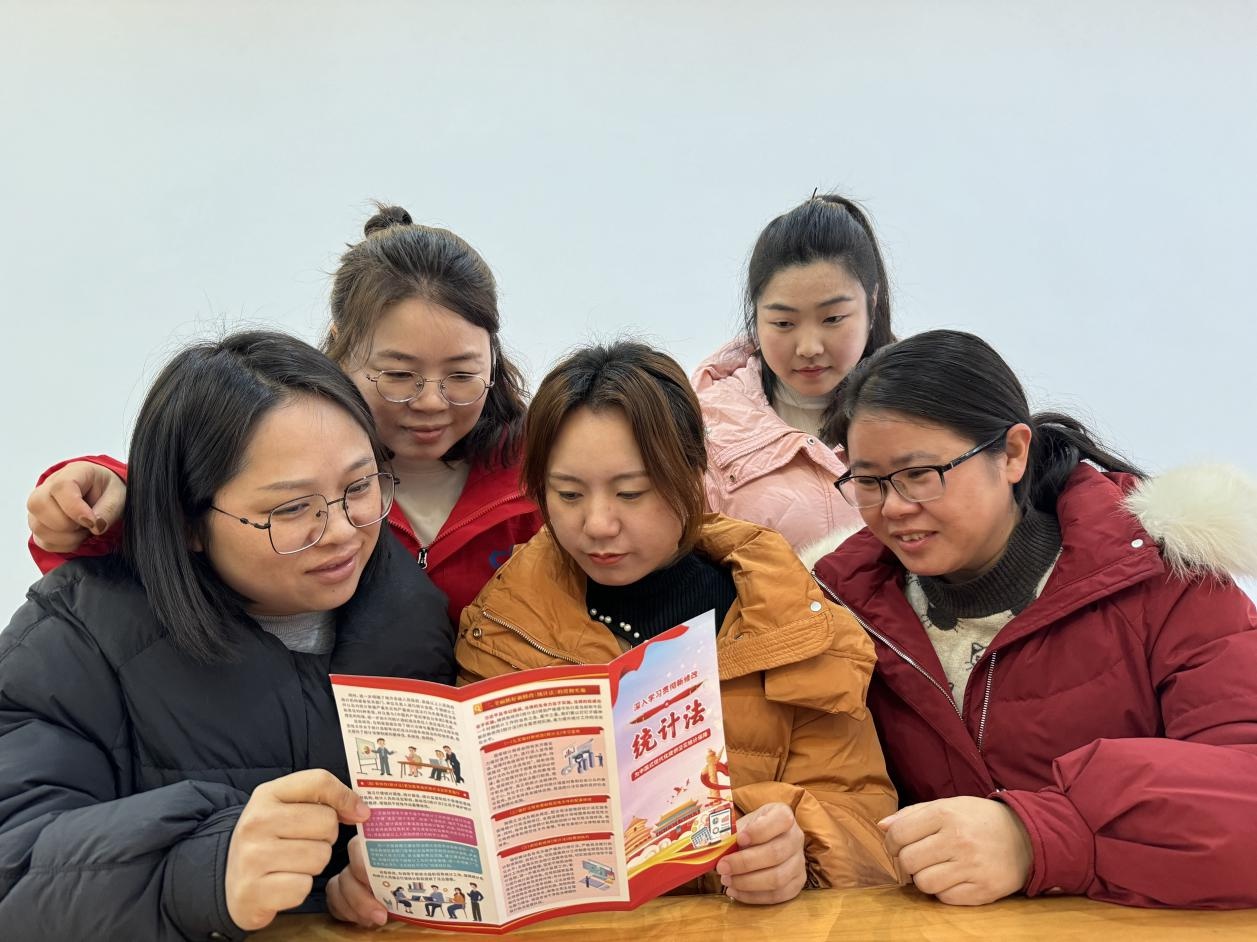 木镇镇深入企业宣传新统计法，提升企业统计法律素养与能力  第2张