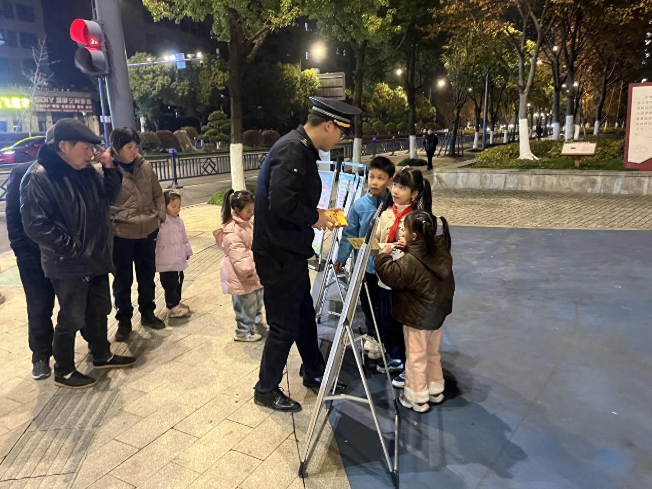 揭秘：大桥镇如何通过创新方式让文明养犬深入人心？  第1张