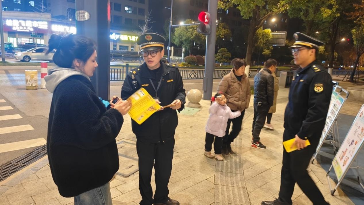 揭秘：大桥镇如何通过创新方式让文明养犬深入人心？  第2张