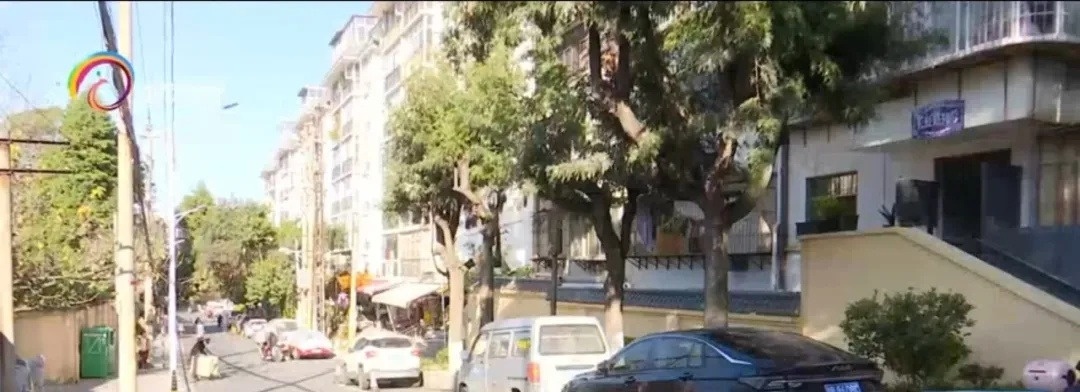 昆明长虹路窨井盖哐当作响，市民夜不能寐，谁来解决这个噪音难题？  第4张