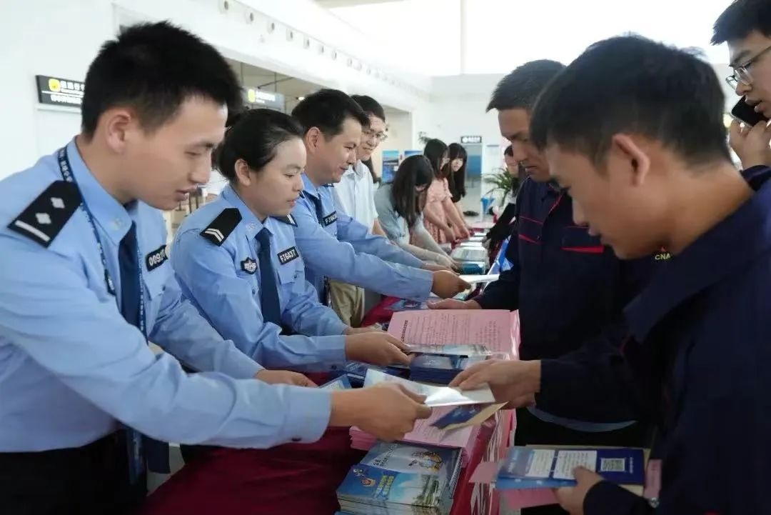 鄂州市民法治学堂：每月1期，2300场活动吸引15万人，全民学法新风尚  第4张