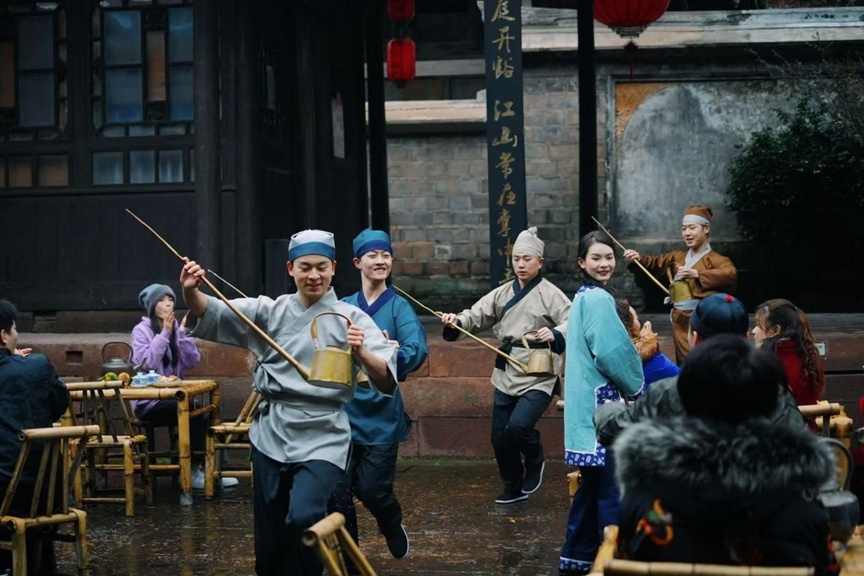 800年古镇新玩法！烟雨柳江沉浸式戏剧首演，带你穿越时空体验文化盛宴  第2张