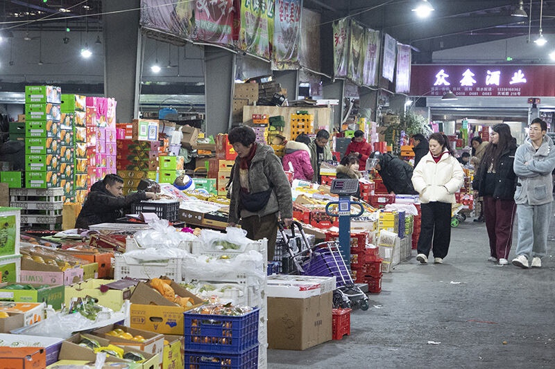 元旦将至，车厘子与草莓成水果市场新宠，价格惊喜还是惊吓？  第3张