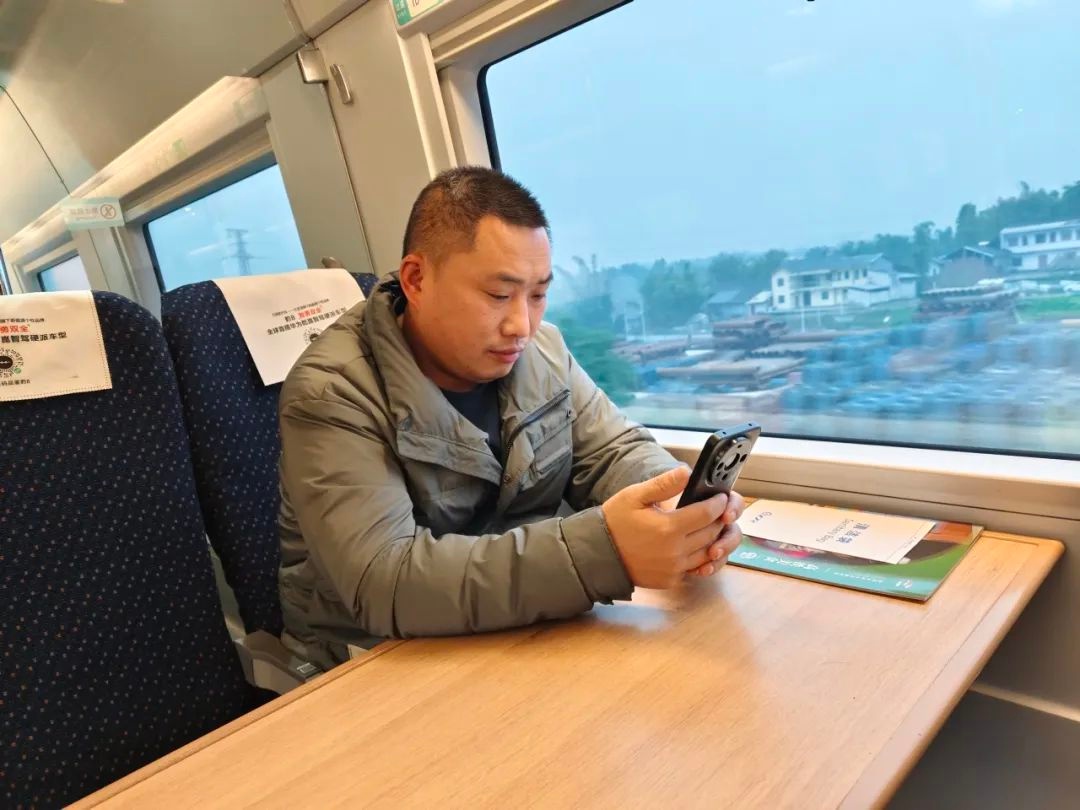 5G网络全覆盖！四川6条铁路升级，乘客体验大不同，隧道内也能流畅观影  第2张