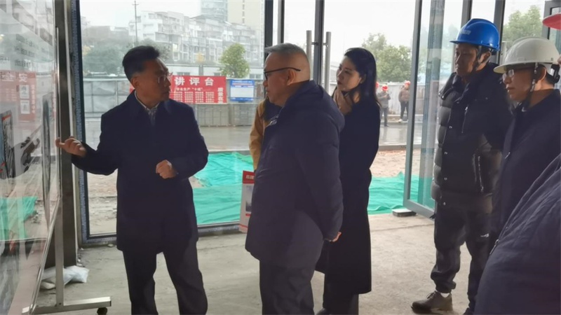 市委常委冯彬调研精神病医院，6300万心身医学楼项目即将完工，市民期待满满  第2张