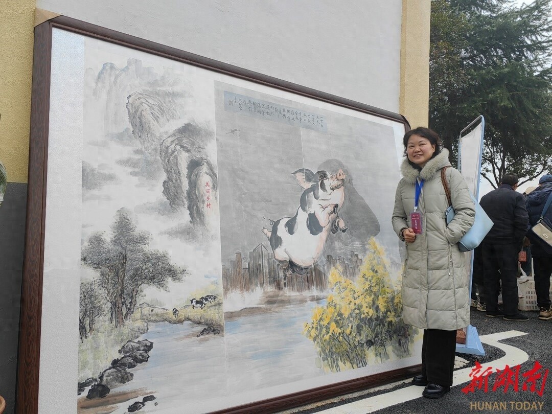 揭秘杨香玲：两年基层创作，宁乡花猪画作惊艳亮相，文化盛宴温暖人心