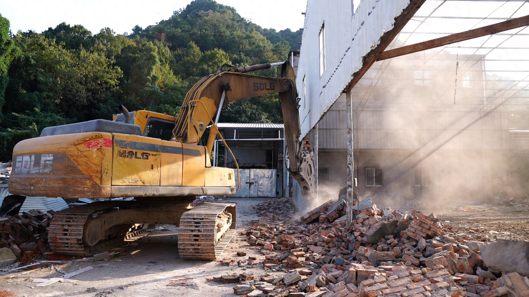 葭沚街道葭山头区块正式开拆，1 个月内清理出土地，年底实现拆除百分百  第1张