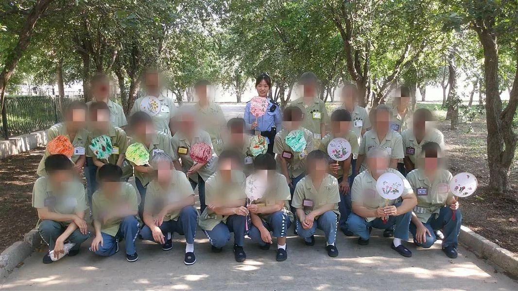 大老粗也有独到审美？看民警如何带她开启新生之路  第4张